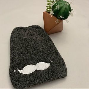 NWT- Toque Beanie Hat - Unisex - Grey Lambs Wool “Mustache” embroidered patch